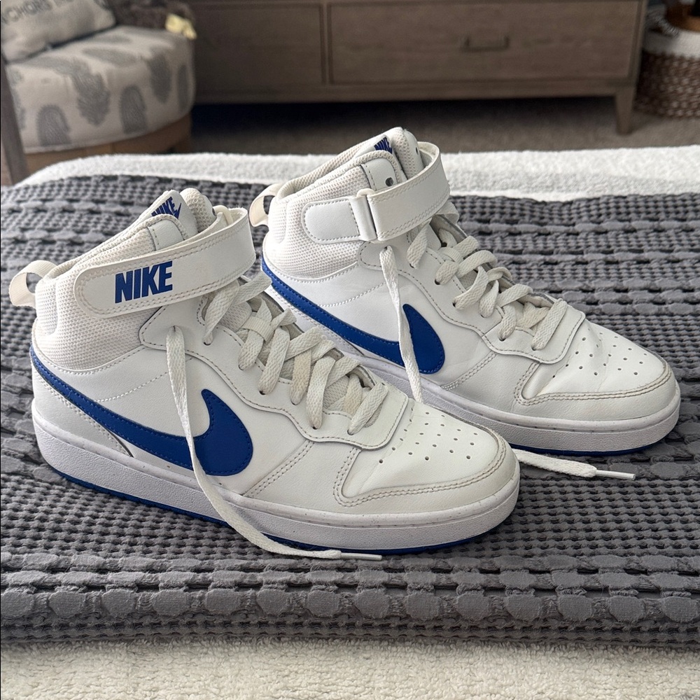 Nike White High-Top Sneakers with Blue Swoosh and Strap size 7Y